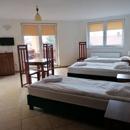 Pensjonat Telimena Hotel Zwierzyniec Bagian luar foto