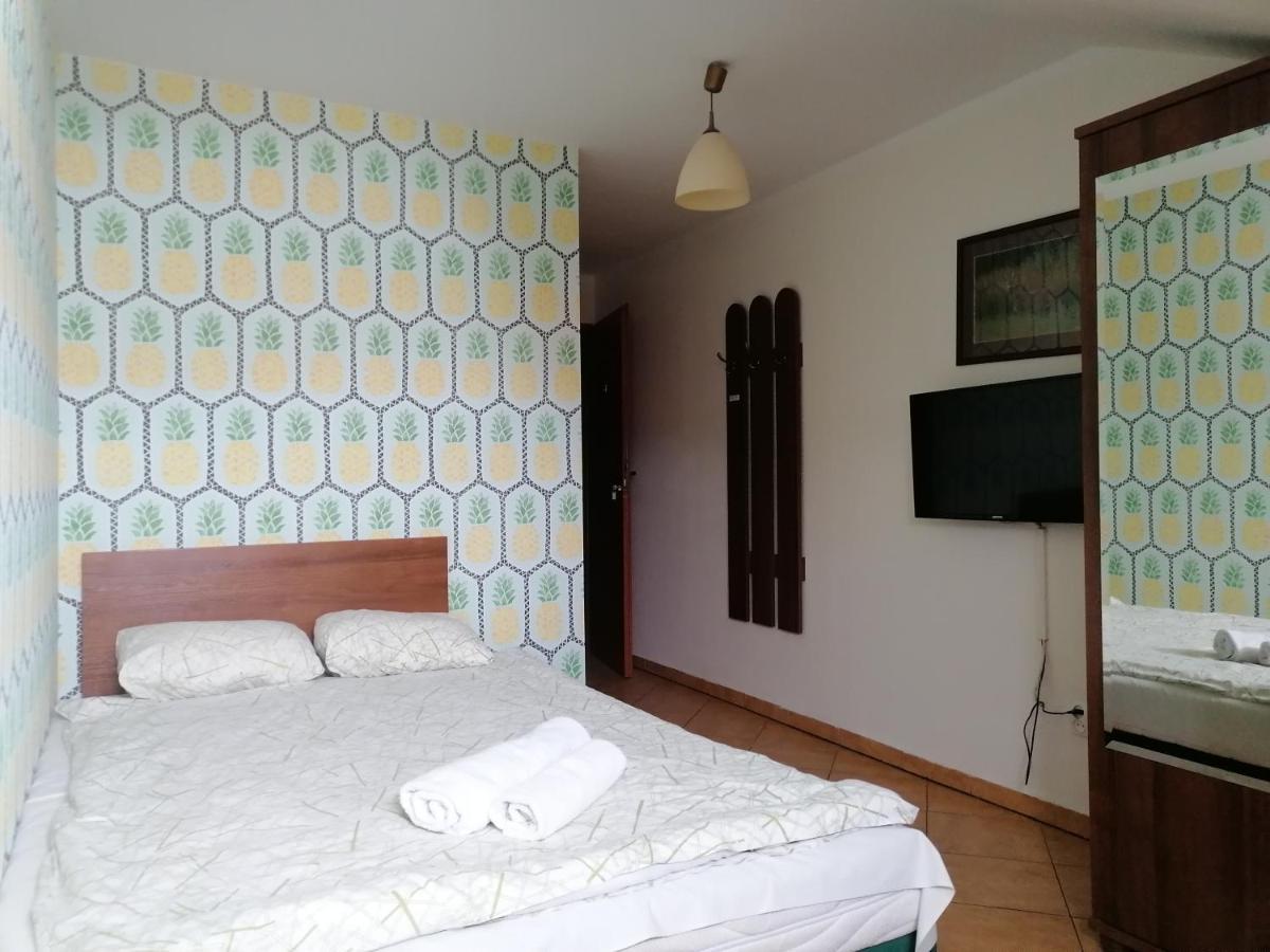 Pensjonat Telimena Hotel Zwierzyniec Bagian luar foto