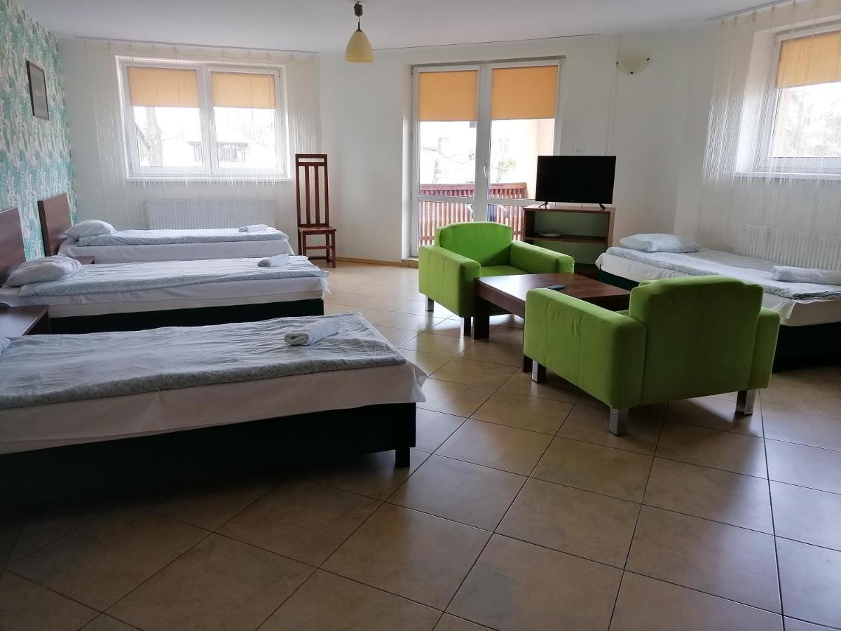 Pensjonat Telimena Hotel Zwierzyniec Bagian luar foto